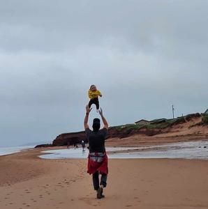 Meet your Posher, Foster